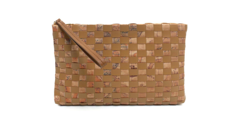 Twist pochette di Alviero Martini